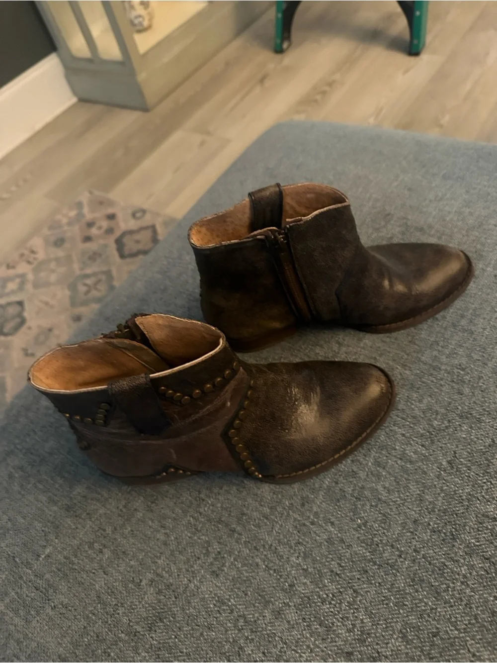 Circle G by Corral Distressed Brown Leather Studded Ankle Boots Size 7